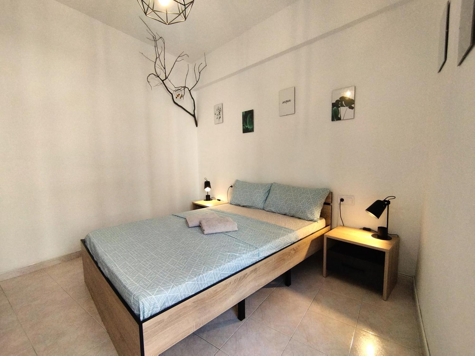 Habitaciones En Apartamento Compartido W Host Alicante Eksteriør bilde