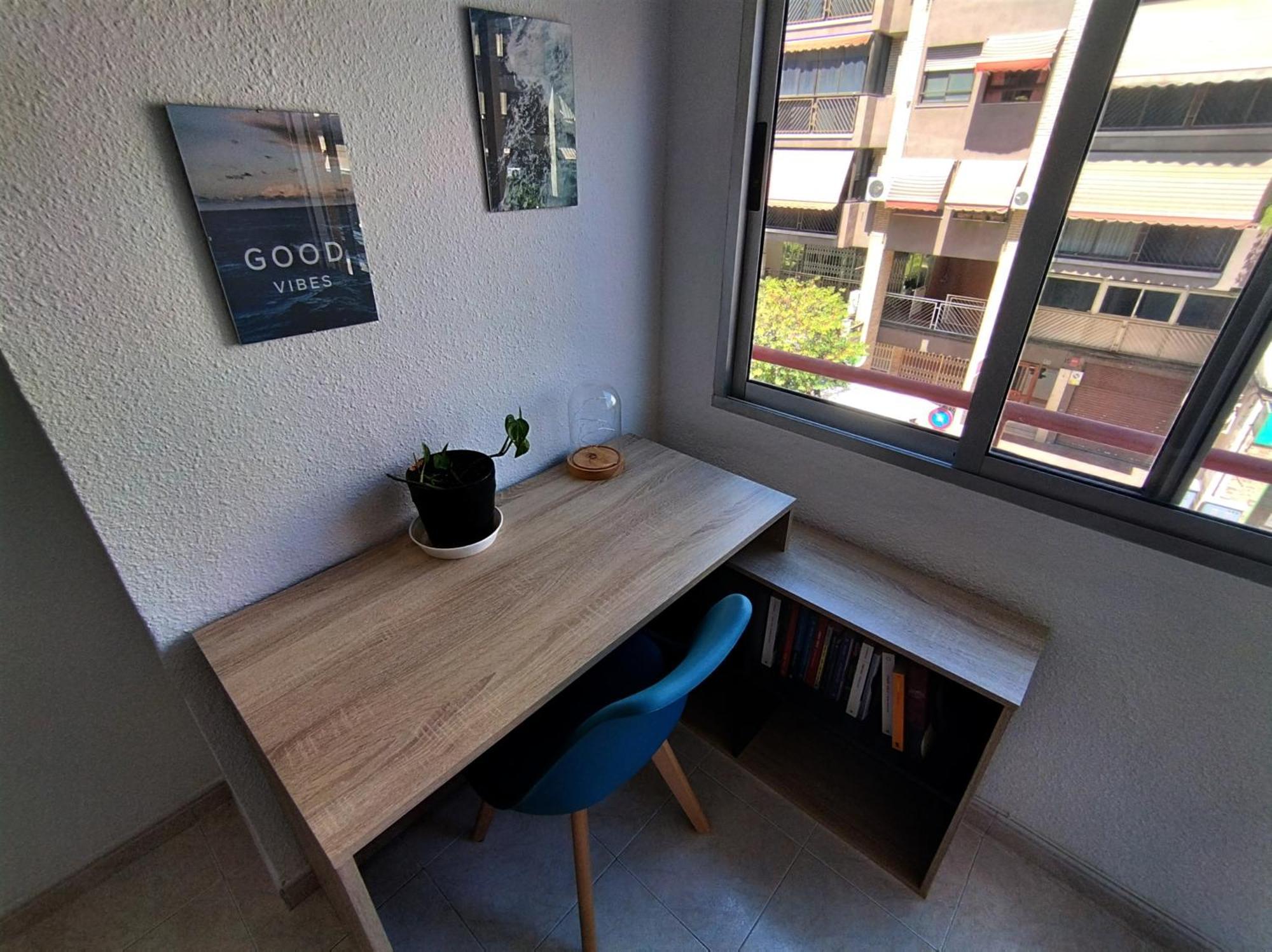 Habitaciones En Apartamento Compartido W Host Alicante Eksteriør bilde