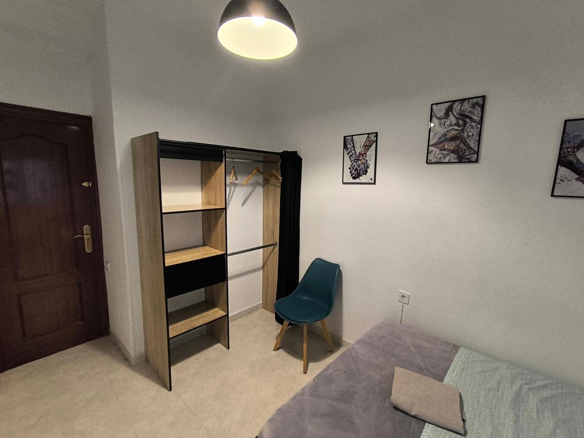 Habitaciones En Apartamento Compartido W Host Alicante Eksteriør bilde