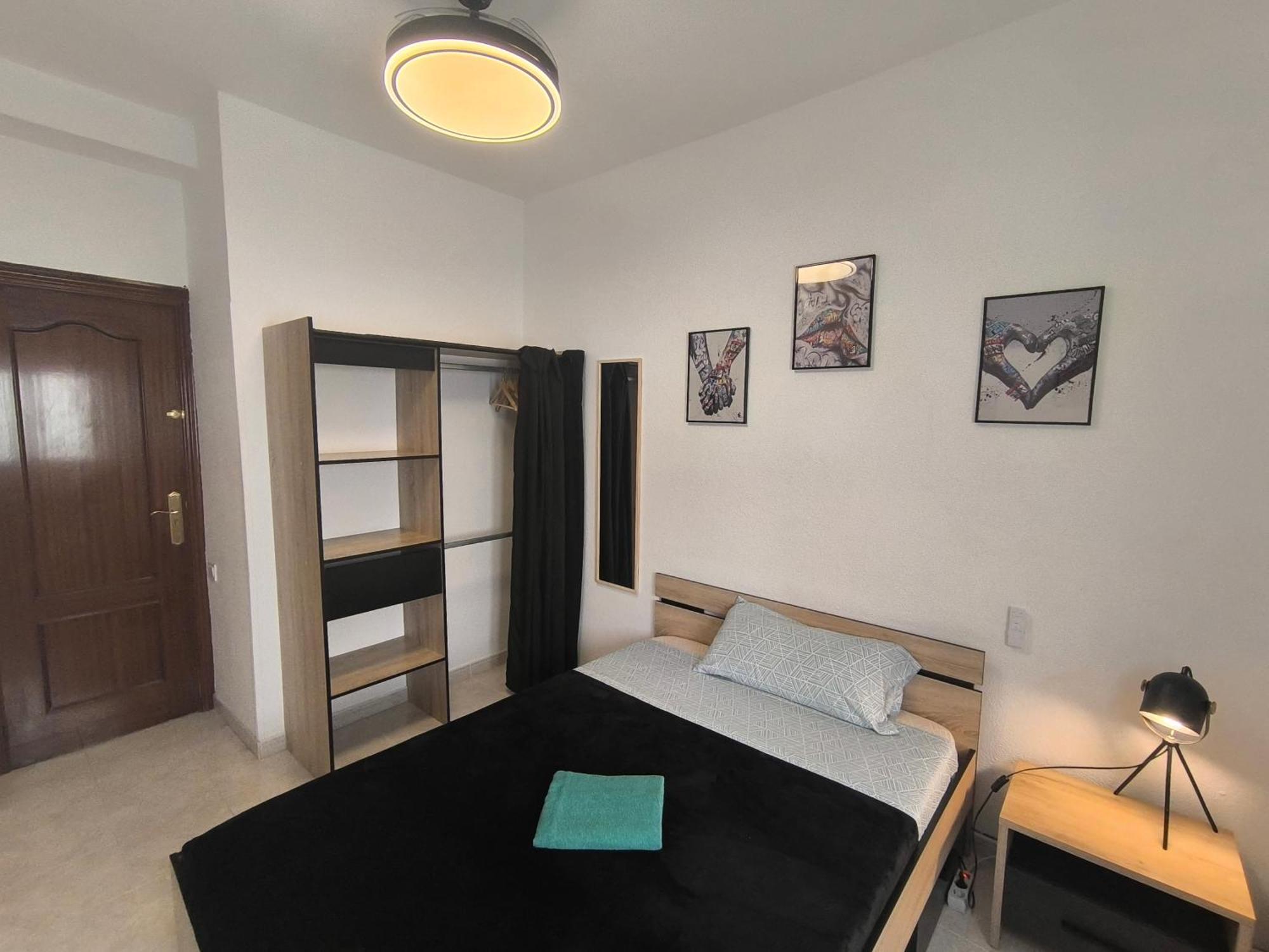Habitaciones En Apartamento Compartido W Host Alicante Eksteriør bilde